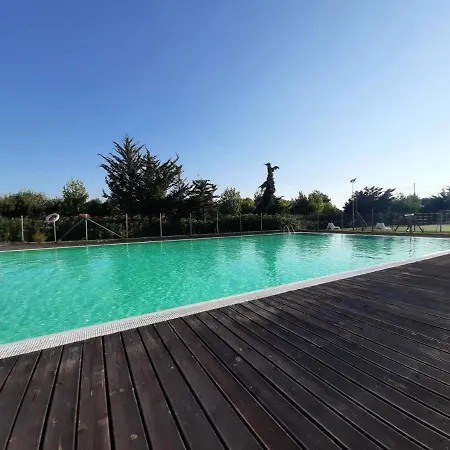 公寓 Bilocale In Con Piscine 努马纳